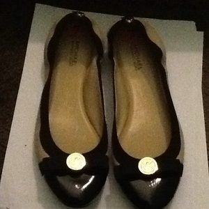 Micheal kors flats